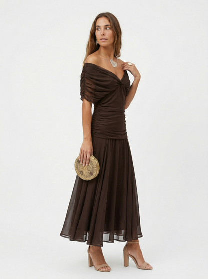 Velora | Vestido largo con cuello en V